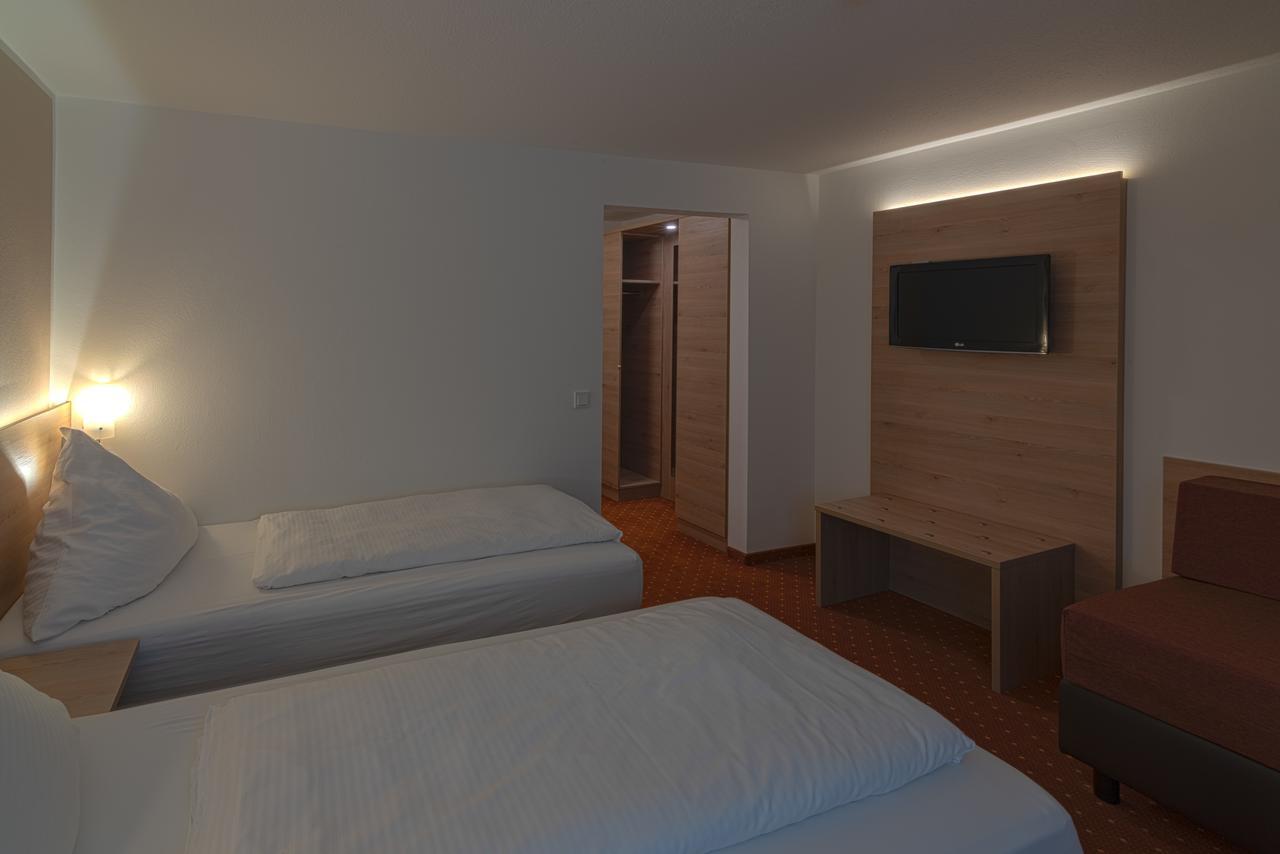 Hotel Pfefferburg Schönaich المظهر الخارجي الصورة